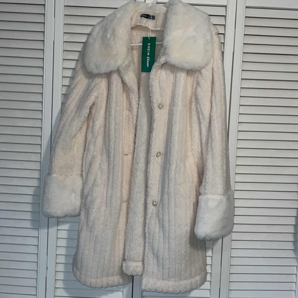 Borg Collar Fuzzy Cuff Coat - Picture 7 of 8